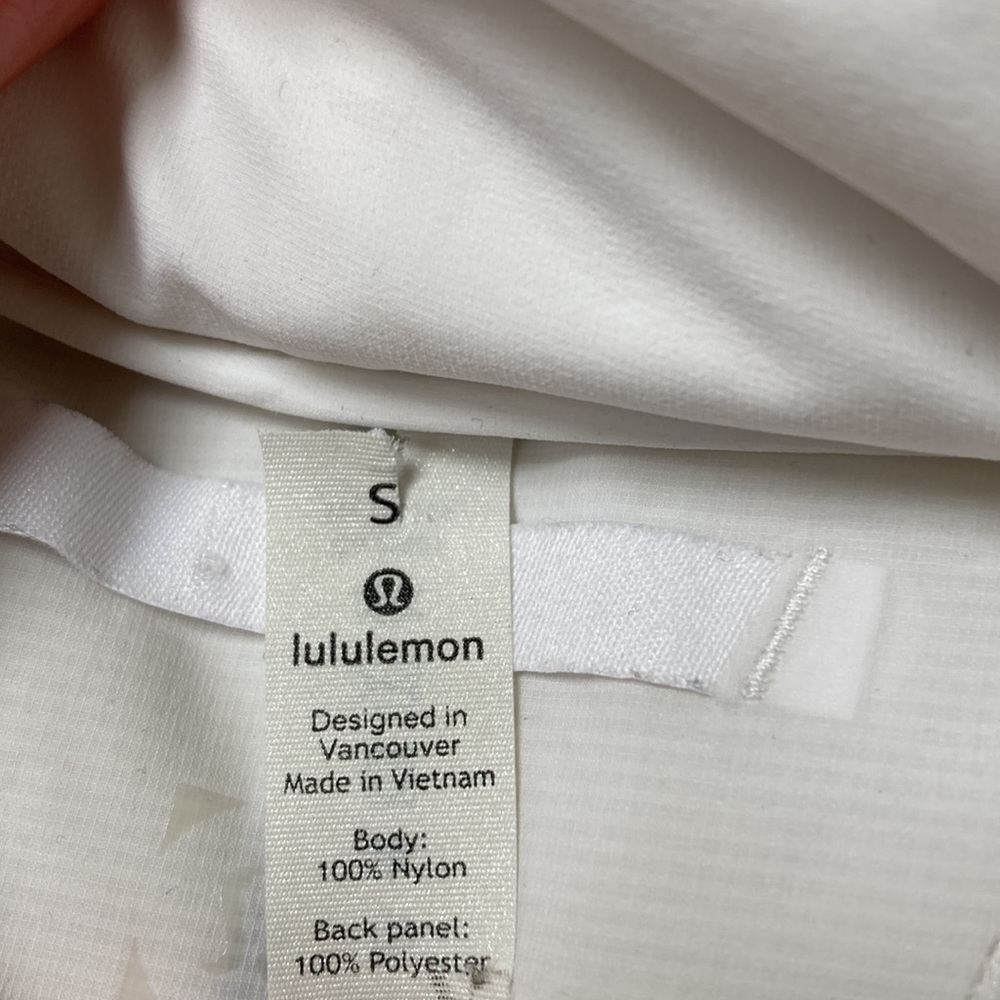 Lululemon light Jacket - Picture 2 of 6